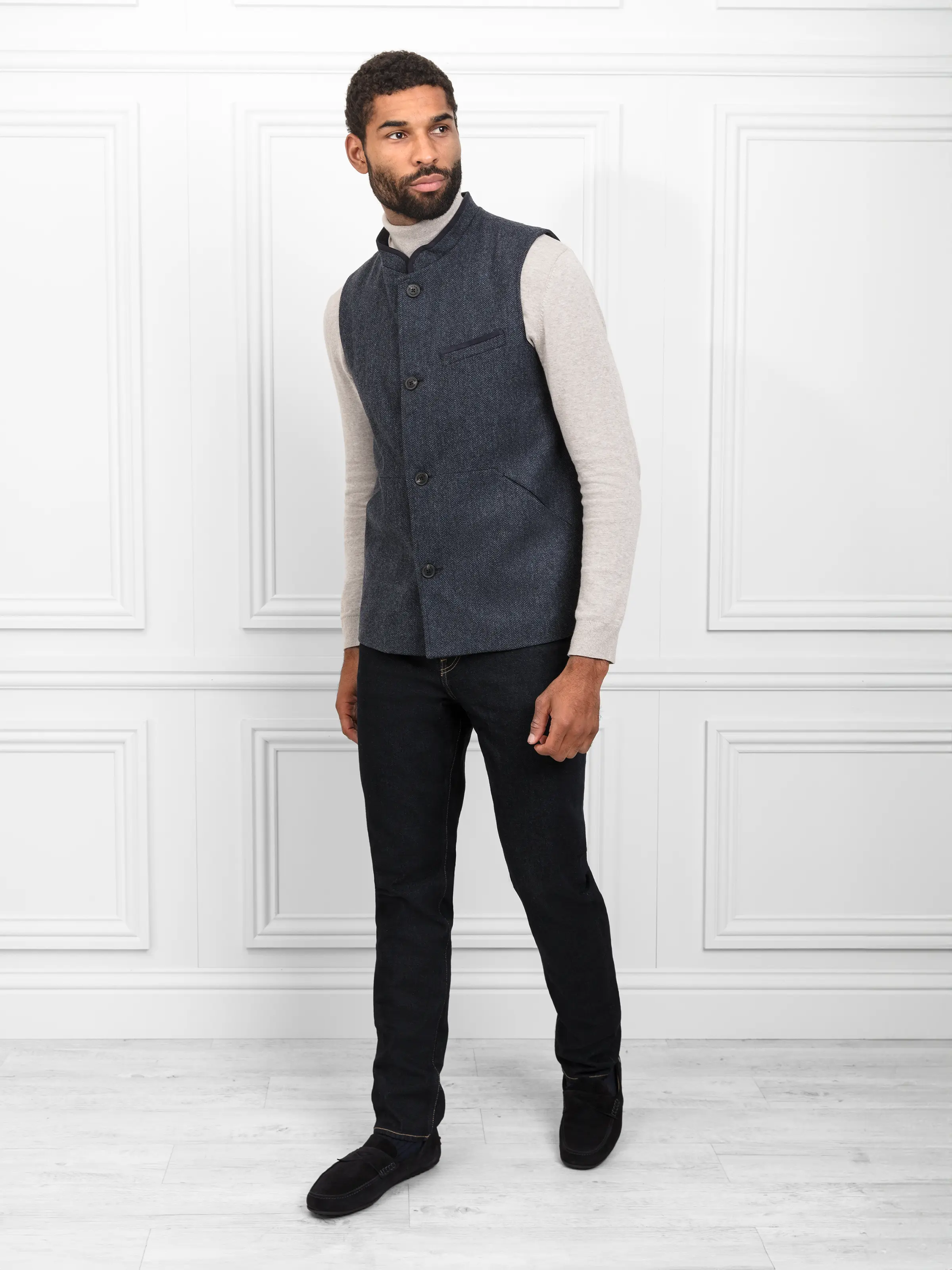 Edward Gilet - Navy - Image 5