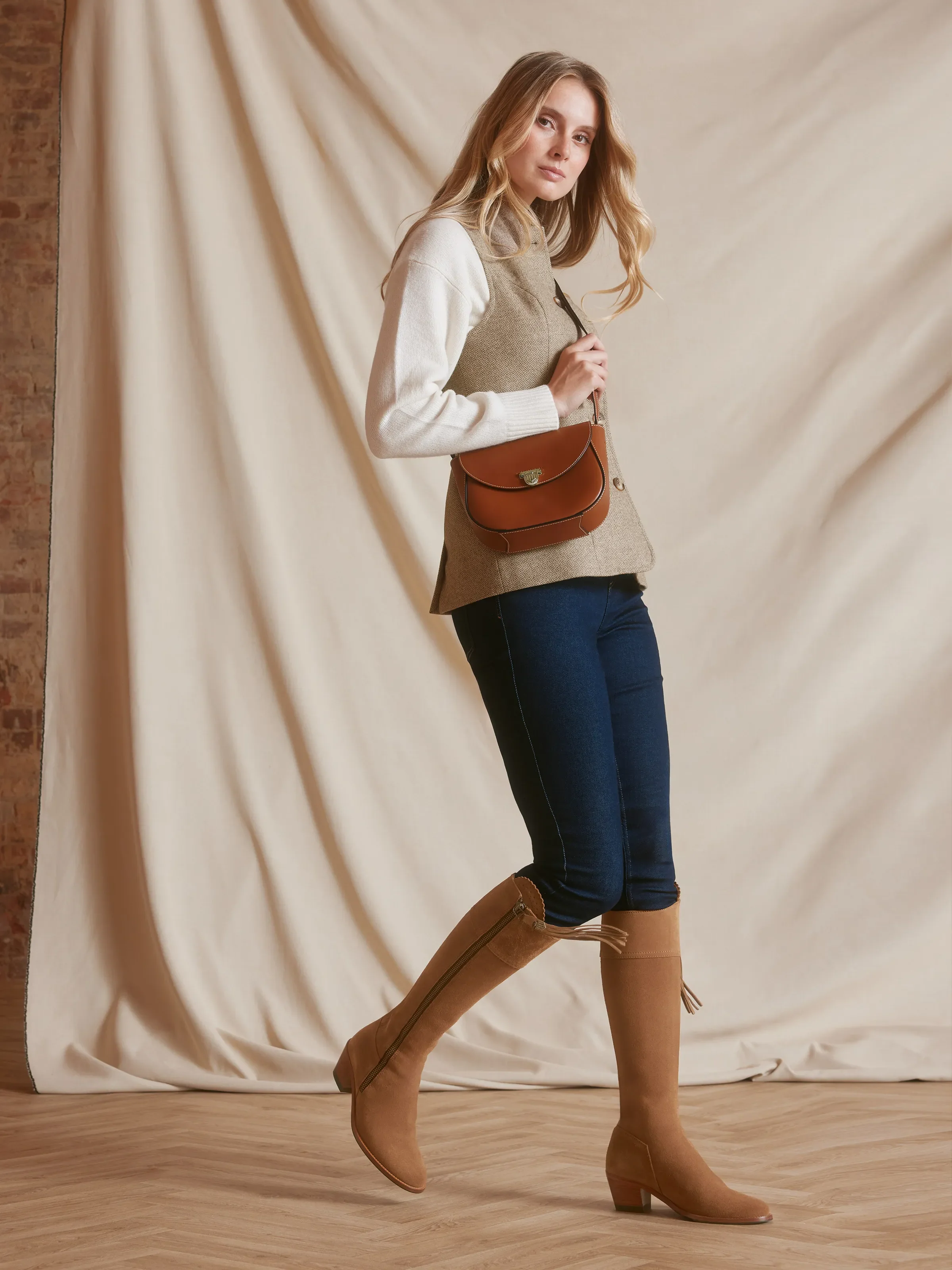 Heeled Regina (Regular Fit) - Tan Suede - Image 7