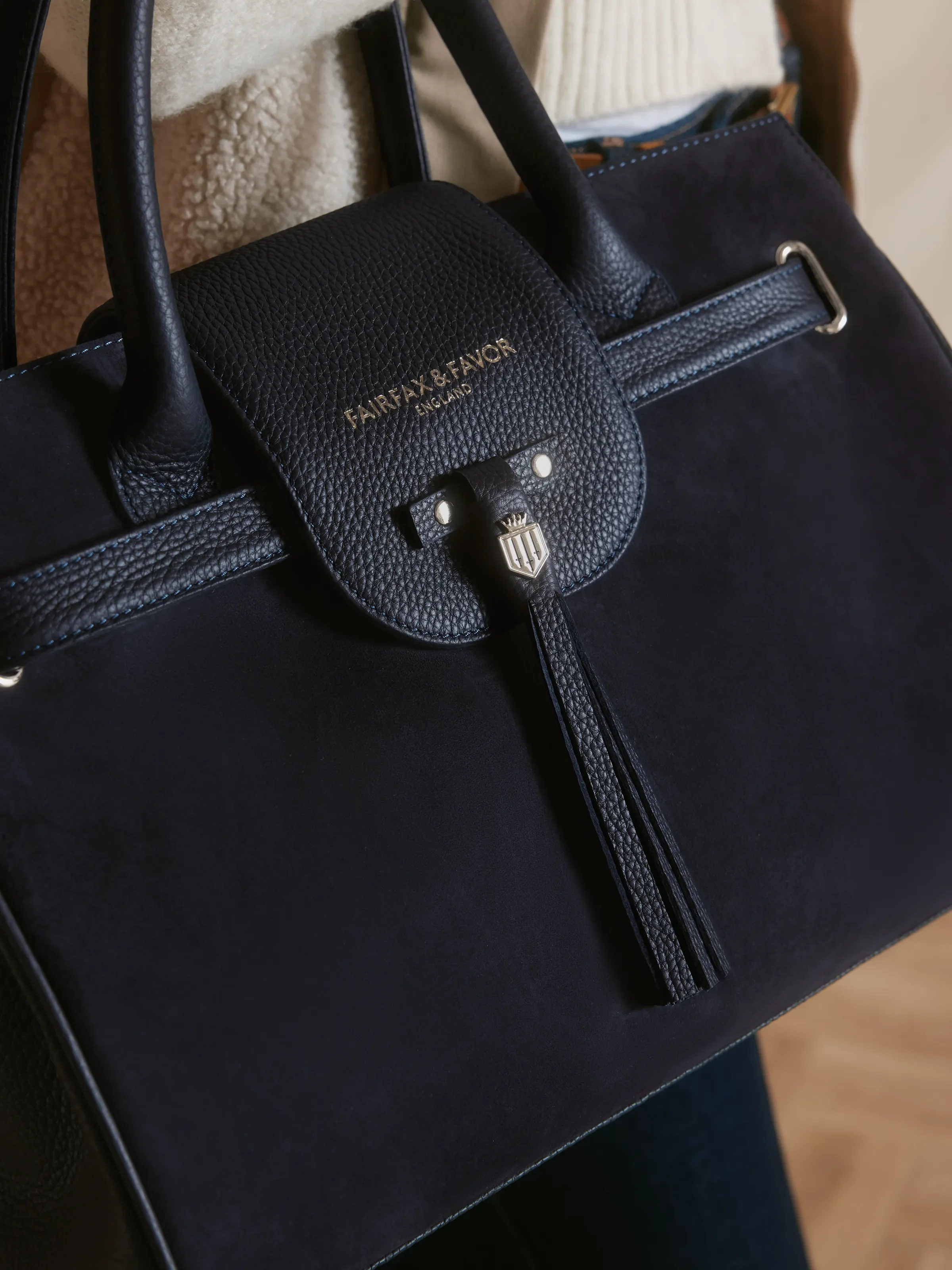 Windsor Handbag - Navy - Image 6